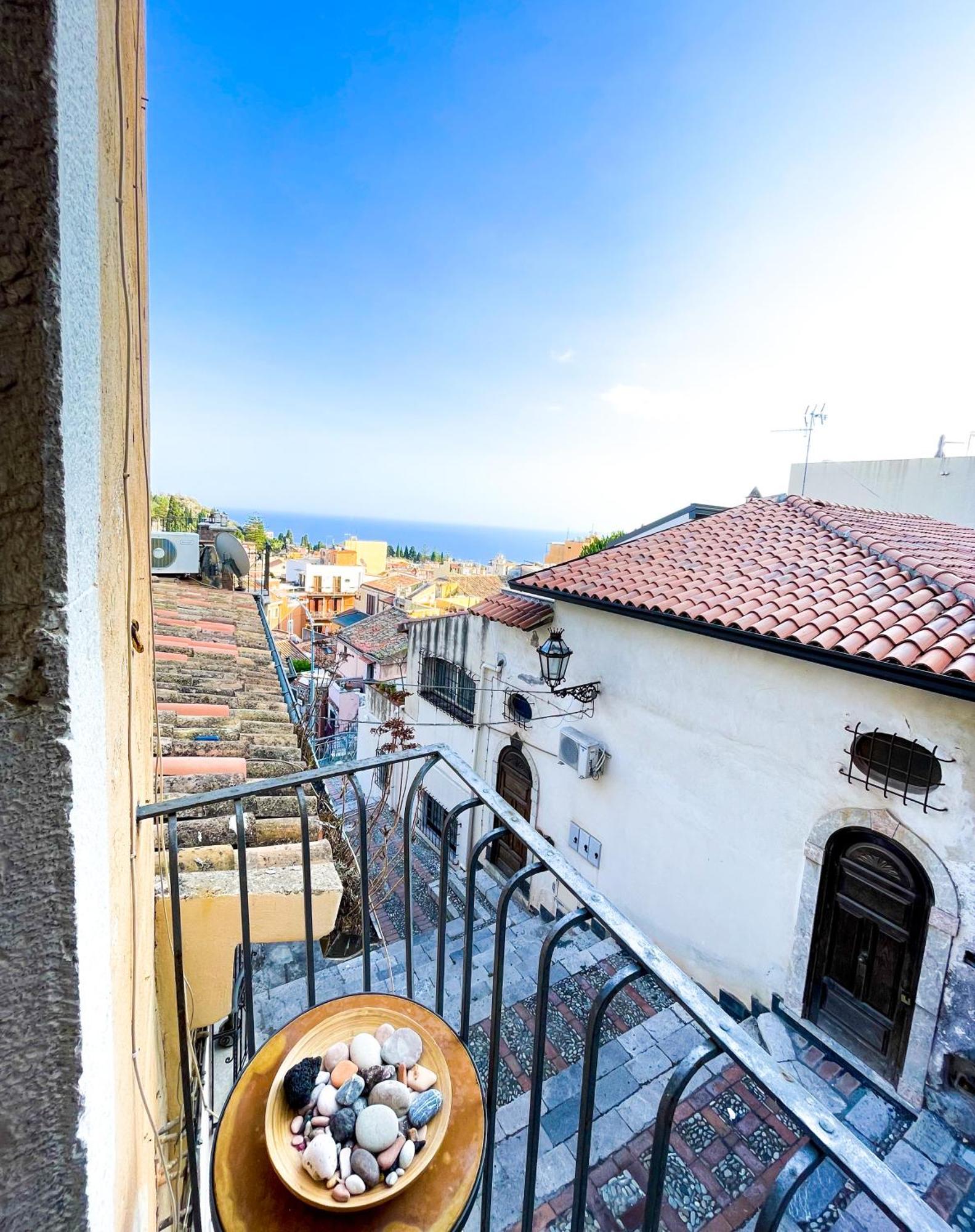 Appartamento Panoramic Taormina Center Esterno foto